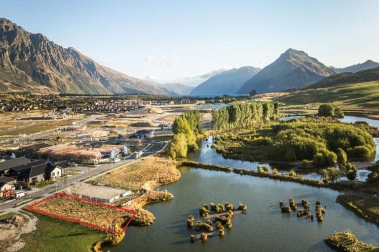 Photo of property in 22 Woolshed Road, Jacks Point, Queenstown, 9371