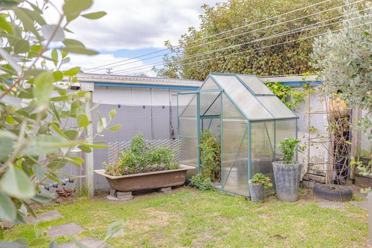 Photo of property in 74 Matai Street, Castlecliff, Whanganui, 4501