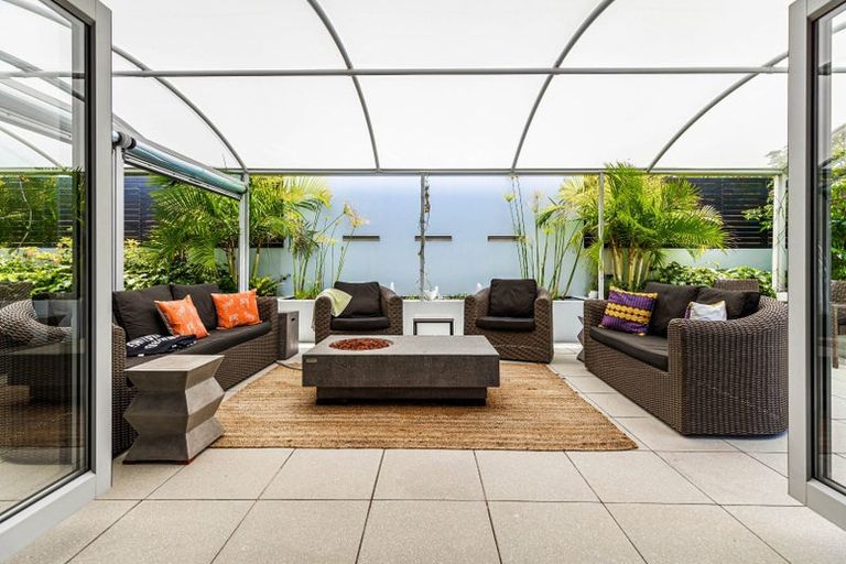 Photo of property in 12 Orne Street, Torbay, Auckland, 0630