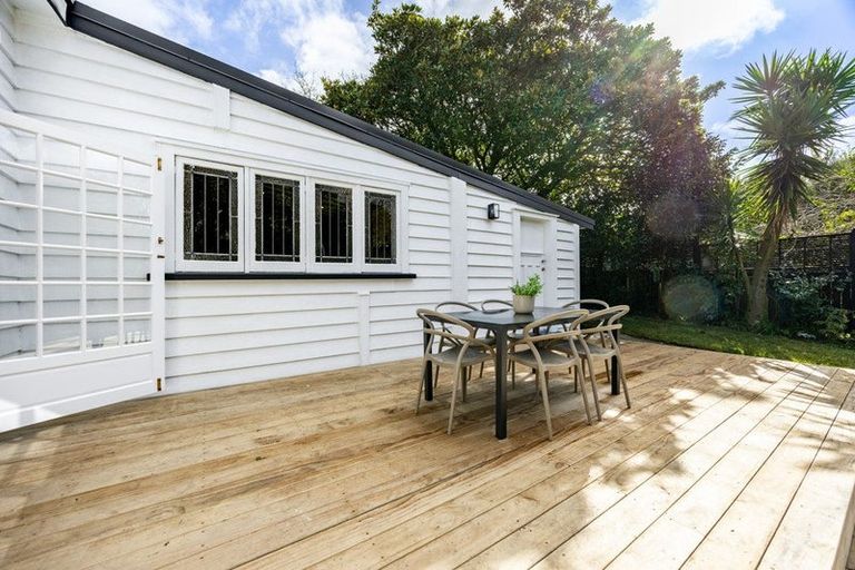Photo of property in 2 Centennial Park Road, Wellsford, 0900