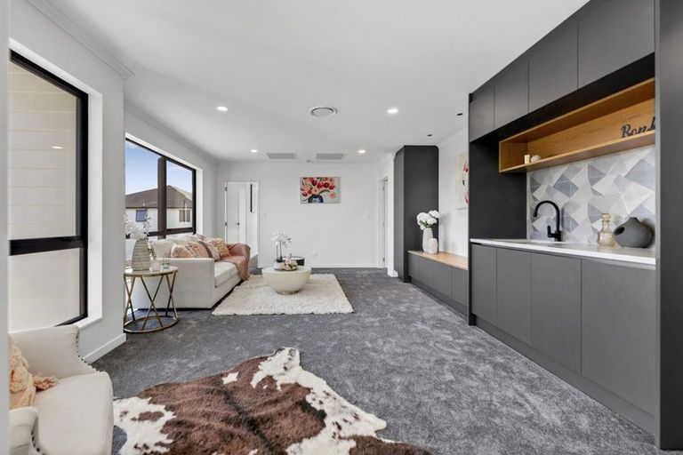 Photo of property in 14 Hughs Way, Flat Bush, Auckland, 2019