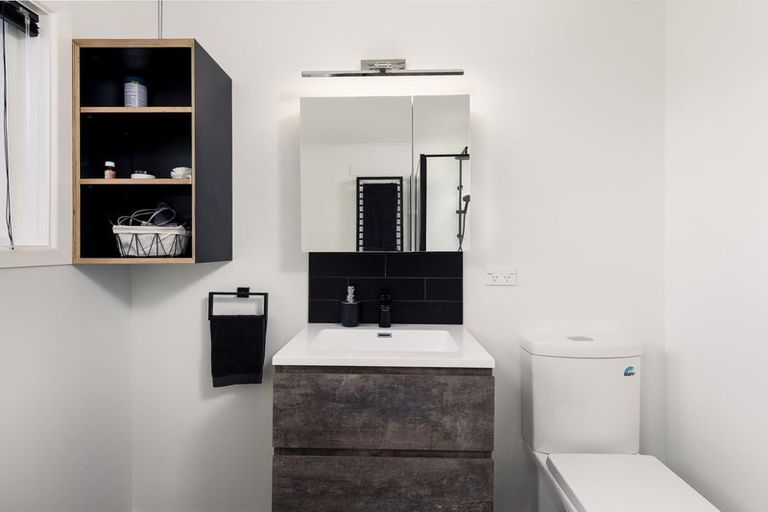 Photo of property in 48 Oxford Street, Waimate, 7924