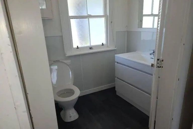 Photo of property in 36 Maitland Street, Strathern, Invercargill, 9812