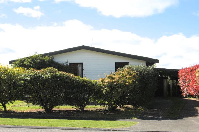 Photo of property in 115 Wakeman Road, Acacia Bay, Taupo, 3330