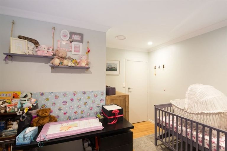 Photo of property in 1/1 Broadview Place, Howick, Auckland, 2014