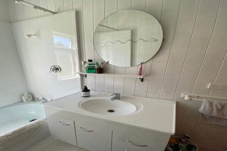 Photo of property in 185 Bucks Road, Tauwharenikau, Featherston, 5773