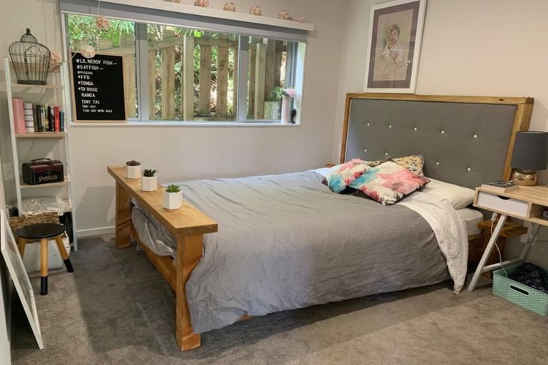 Photo of property in 141 Arran Road, Browns Bay, Auckland, 0630