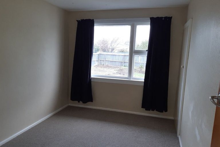 Photo of property in 46 Oriana Crescent, Hornby, Christchurch, 8042