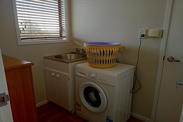Photo of property in 137 Bradbury Road, Botany Downs, Auckland, 2010