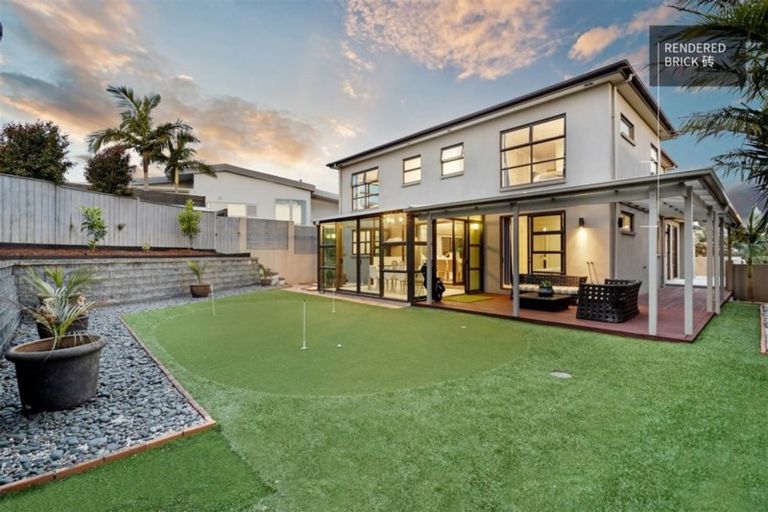 Photo of property in 4 Montrose Terrace, Mairangi Bay, Auckland, 0630