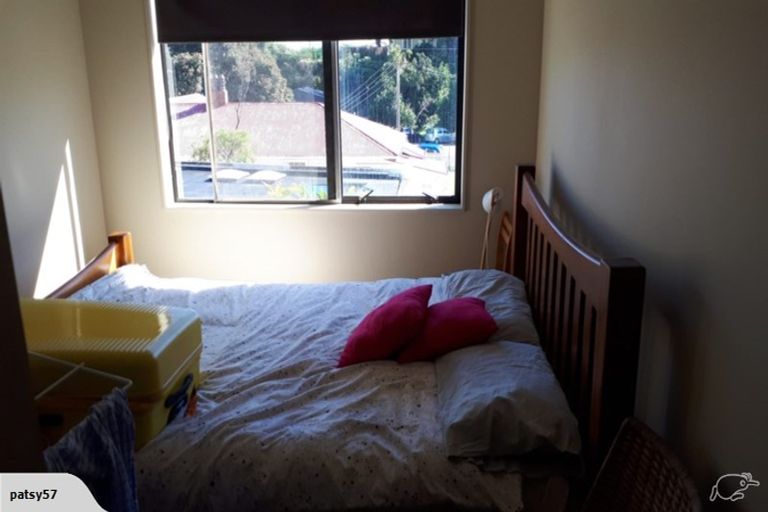 Photo of property in Te Kakariki Apartments, 2/2 Wellington Road, Paekakariki, 5034
