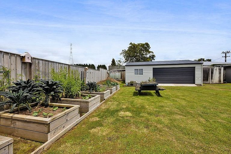 Photo of property in 6 Hurworth Road, Hurworth, New Plymouth, 4371