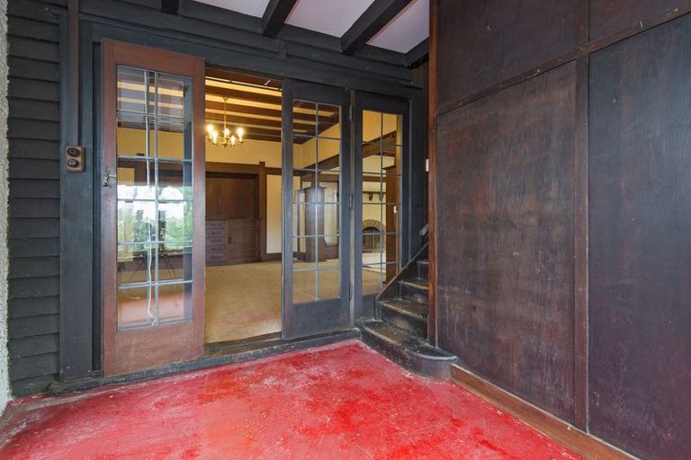 Photo of property in 24 Hinemoa Street, Birkenhead, Auckland, 0626