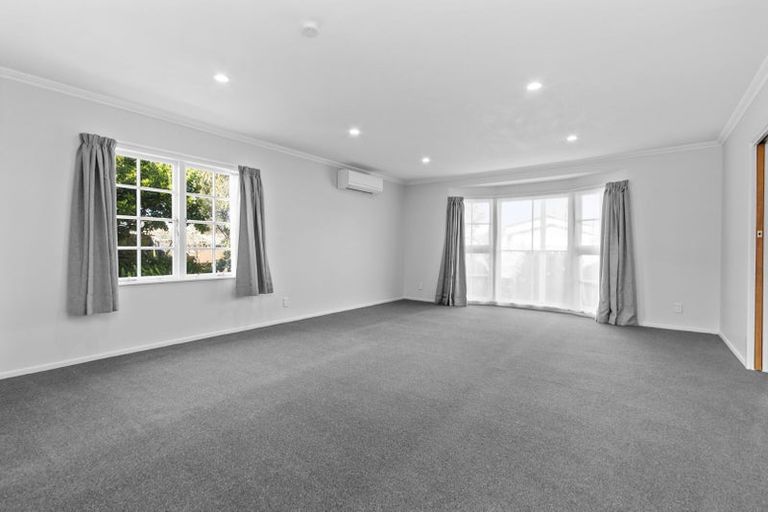 Photo of property in 3 Mclaren Place, Chedworth, Hamilton, 3210