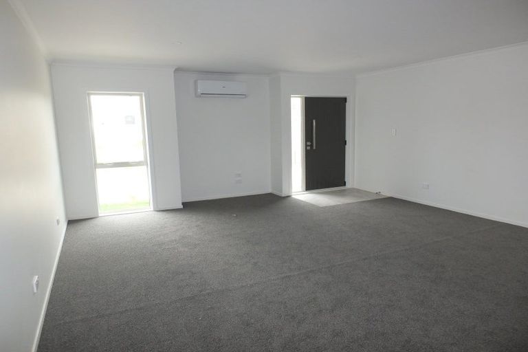 Photo of property in 3 Hof Lane, Foxton, 4814