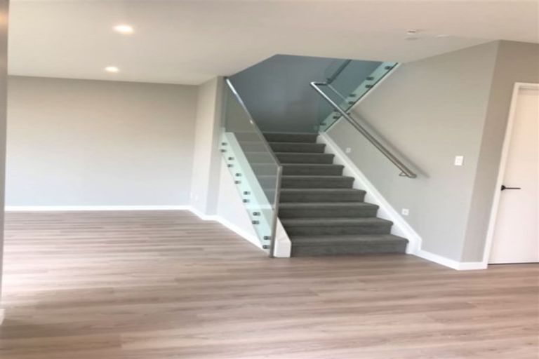 Photo of property in 14 Roa Avenue, Hobsonville, Auckland, 0616