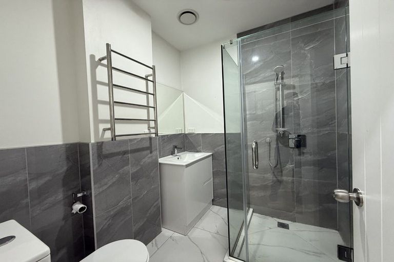 Photo of property in 152 Triangle Road, Massey, Auckland, 0614