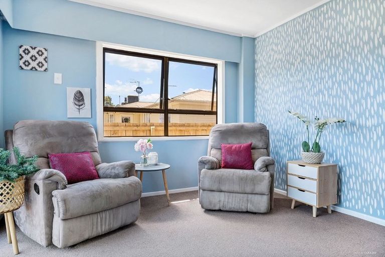 Photo of property in 18 Rollerson Street, Papakura, 2110