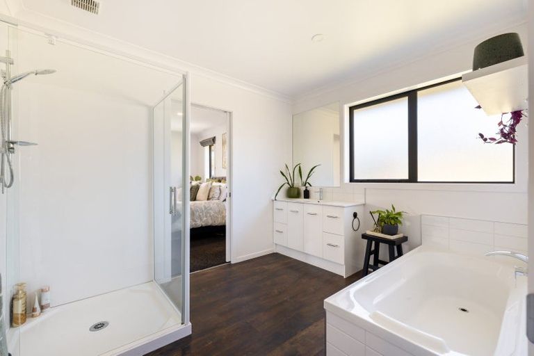 Photo of property in 83 Willowside Place, Amberley, 7410