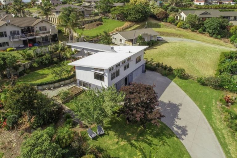 Photo of property in 8 Mckenna Lane, Omokoroa, 3114