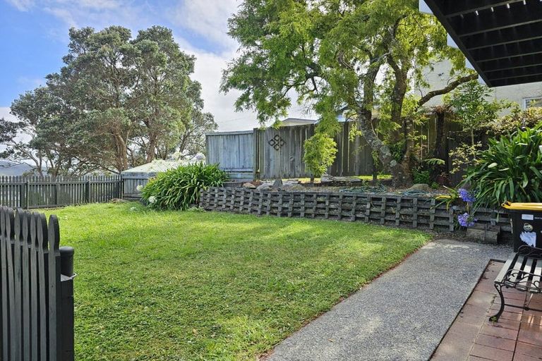 Photo of property in 2/196 Helston Road, Paparangi, Wellington, 6037