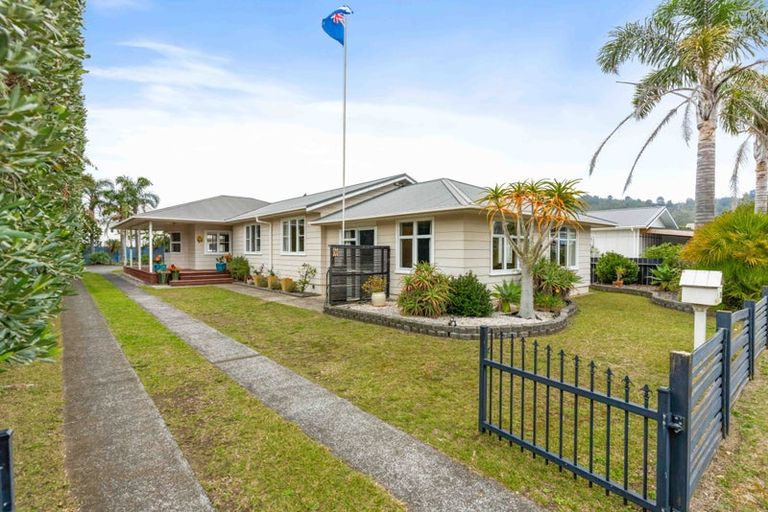 Photo of property in 214 Rangi Avenue, Whangamata, 3620