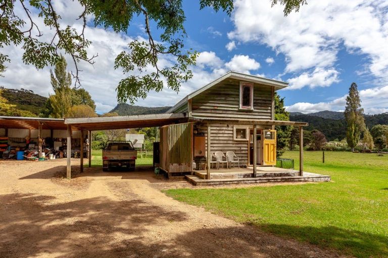 Photo of property in 1094 Kennedy Bay Road, Kennedy Bay, Coromandel, 3583