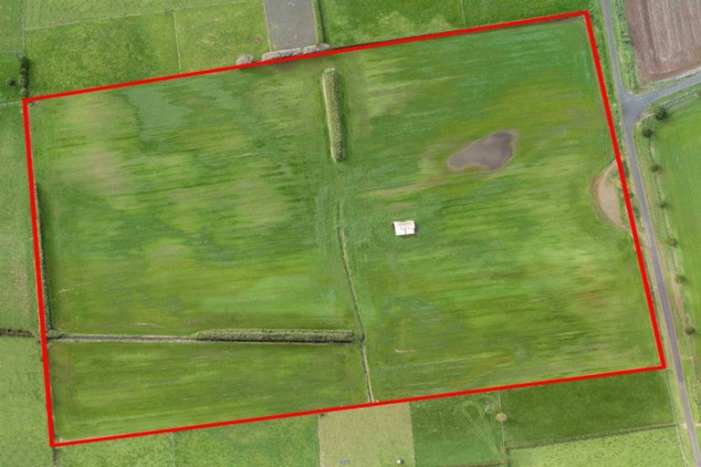 Photo of property in 142 Hutchings Road, Waiuku, 2682