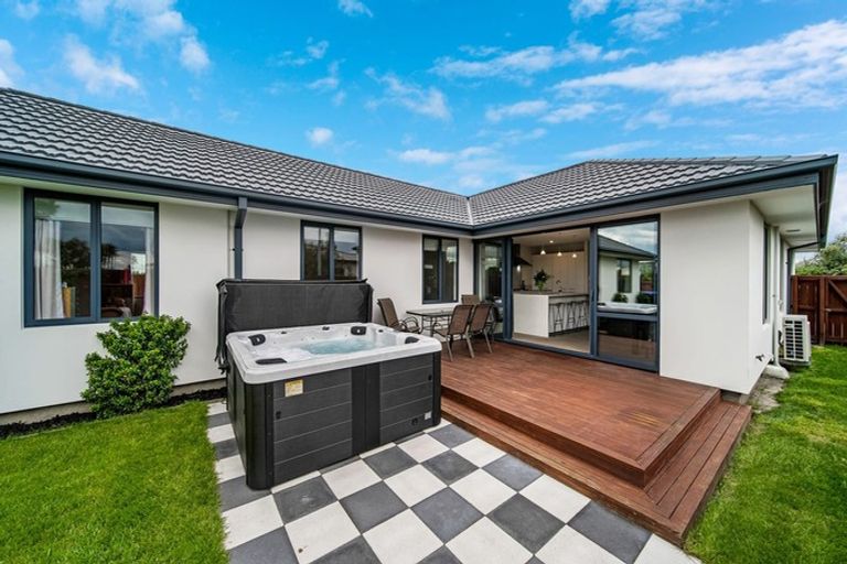 Photo of property in 34 Flaxon Place, Burwood, Christchurch, 8083