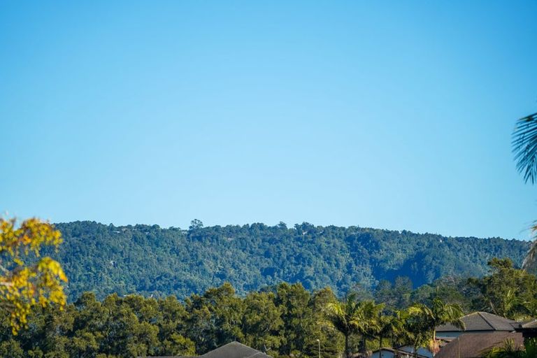 Photo of property in 42 San Marino Drive West, Henderson, Auckland, 0612