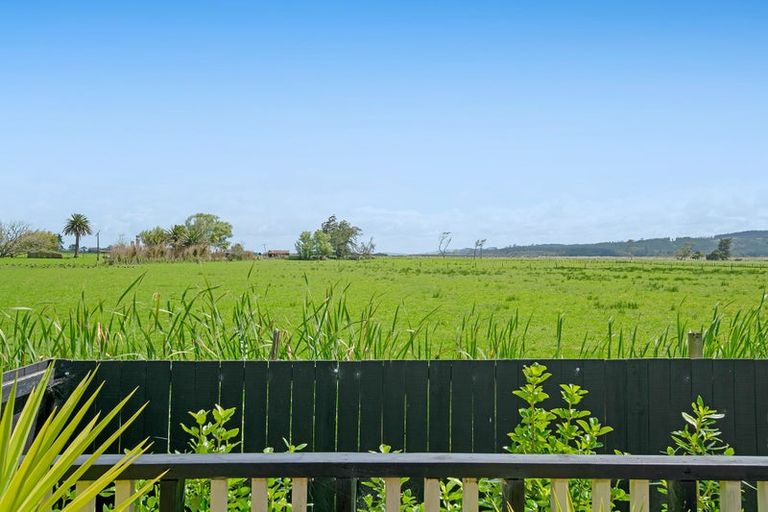 Photo of property in 31f Springs Road, Parakai, 0830