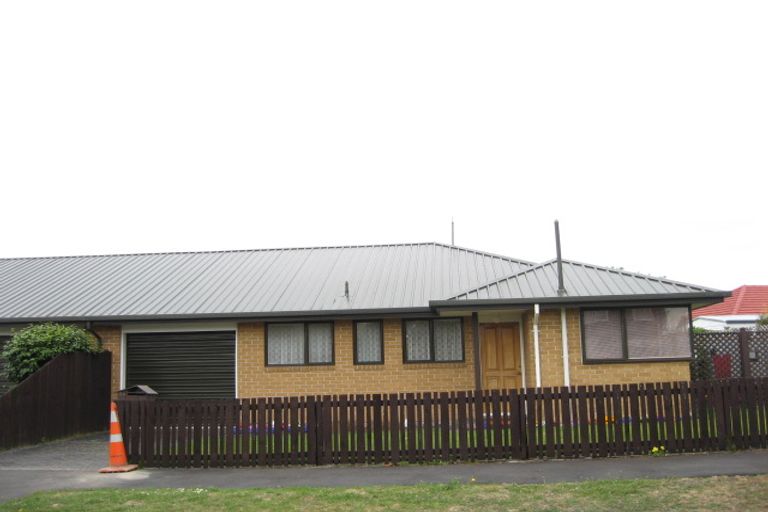 Photo of property in 4a Briarmont Street, Avondale, Christchurch, 8061