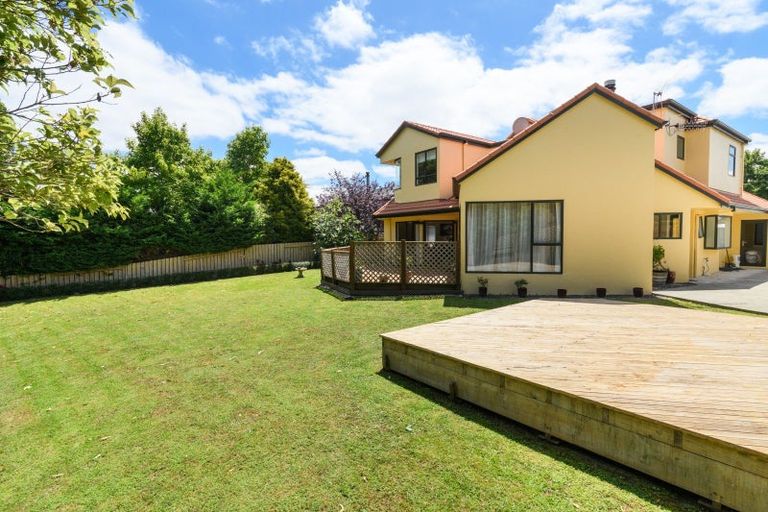 Photo of property in 96 Pacific Drive, Fitzherbert, Palmerston North, 4410