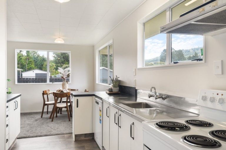 Photo of property in 43 Blomfield Street, Pukehangi, Rotorua, 3015