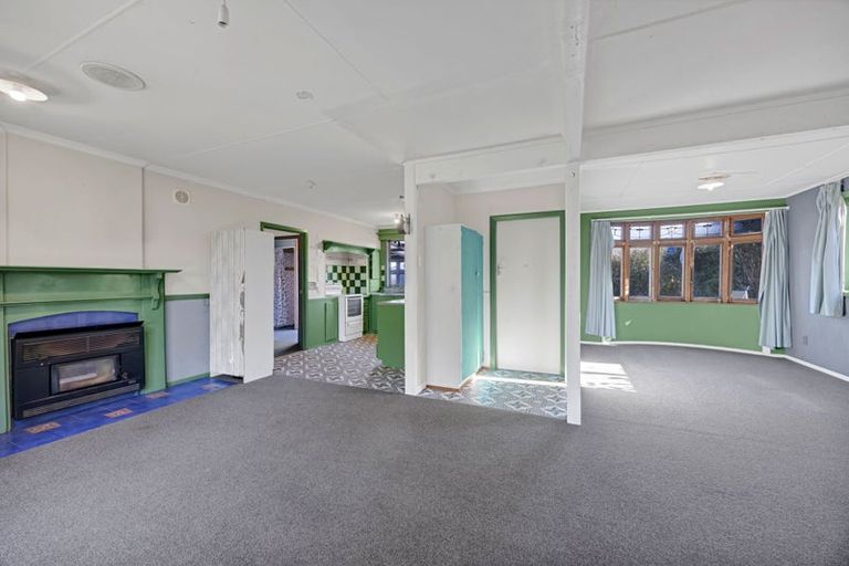 Photo of property in 2 Wilson Road, Opunake, 4616