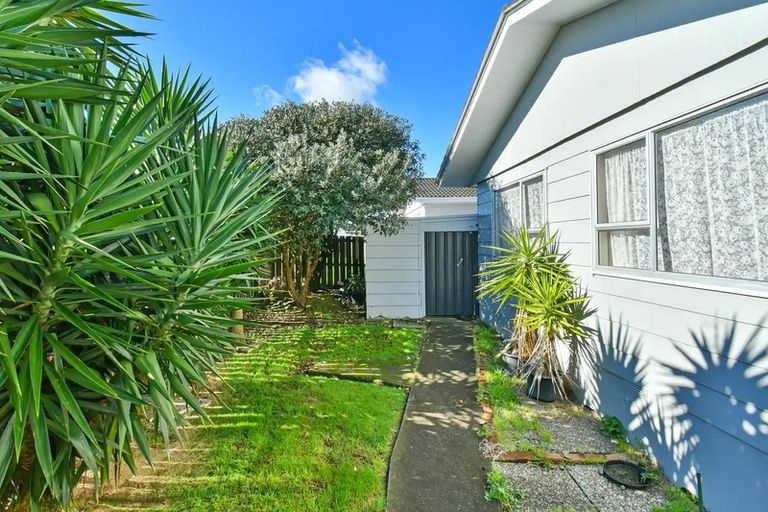 Photo of property in 1/20 Secretariat Place, Randwick Park, Auckland, 2105