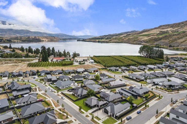 Photo of property in 3 Searle Drive, Cromwell, 9310