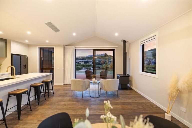 Photo of property in 22 Woolshed Road, Jacks Point, Queenstown, 9371