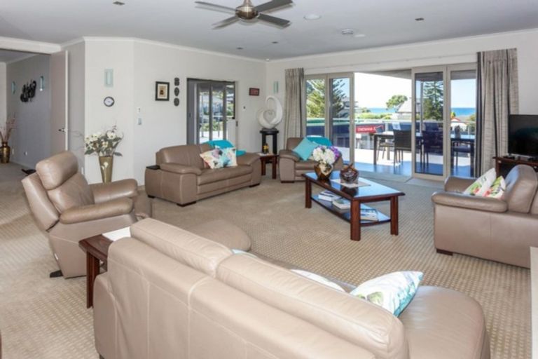 Photo of property in 221 Onemana Drive, Onemana, Whangamata, 3691