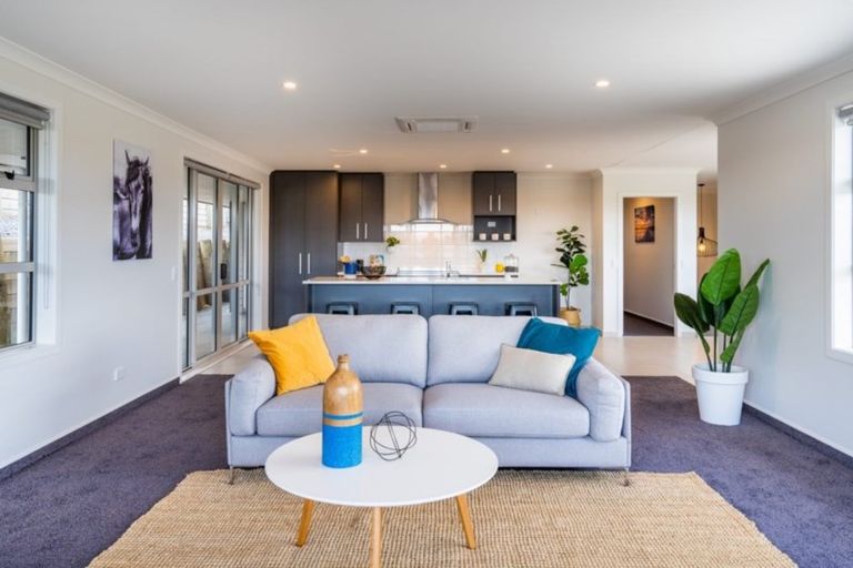 Photo of property in 7 Caterer Lane, Paraparaumu, 5032