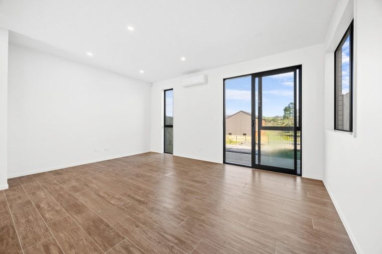 Photo of property in 164 Kerepi Street, Westgate, 0814