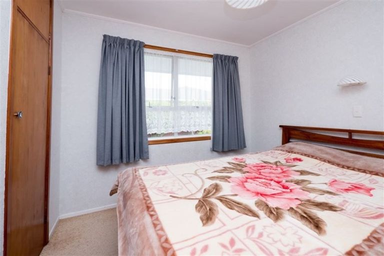 Photo of property in 25 Pacey Avenue, Hawera, 4610