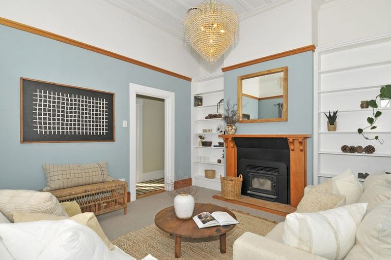Photo of property in 12 Sale Street, Napier South, Napier, 4110