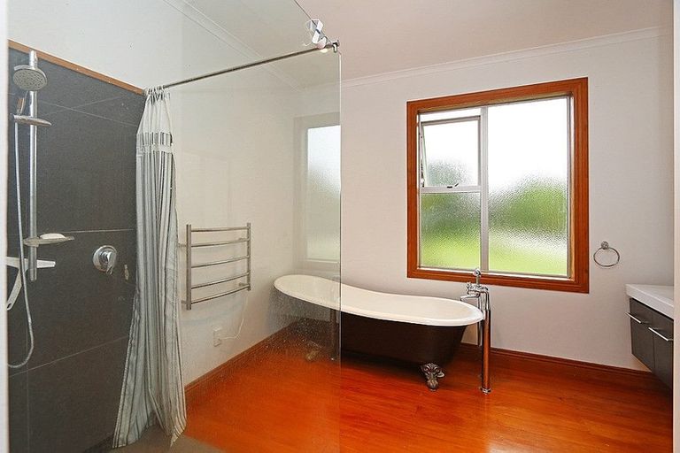 Photo of property in 232 Ngariki Road, Rahotu, Opunake, 4684