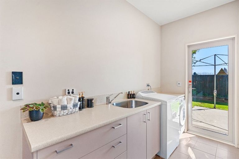 Photo of property in 729a Main North Road, Belfast, Christchurch, 8051