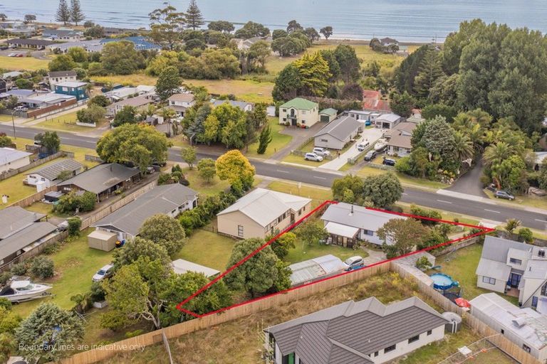 Photo of property in 110 Cook Drive, Whitianga, 3510