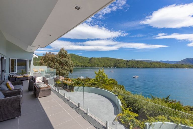 Photo of property in 2 Marina View Estate, Waikawa, Picton, 7281