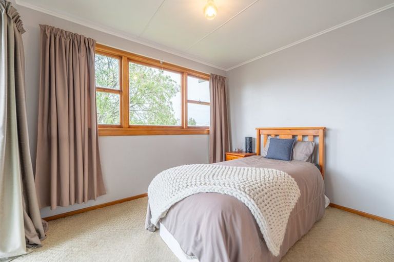 Photo of property in 21 Weston Road, Holmes Hill, Oamaru, 9401