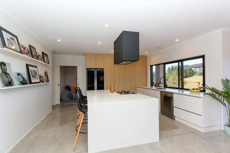 Photo of property in 5a Tupuhi Place, Highlands Park, New Plymouth, 4312