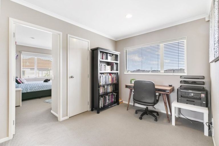 Photo of property in 30 Baverstock Road, Flat Bush, Auckland, 2016